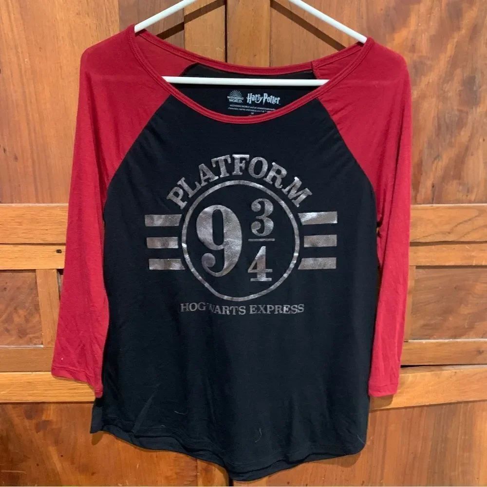 Harry Potter raglan style T-shirt 3/4 sleeve size junior medium